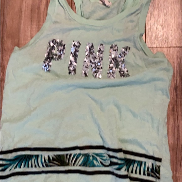 Tank top - Picture 1 of 1